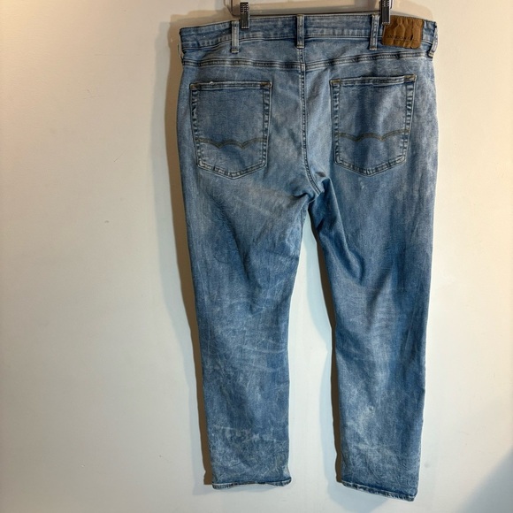 AMERICAN EAGLE Sz 38 x 32” Slim Straight Mid-Wash Splatter Colourway Zipper - Picture 5 of 10